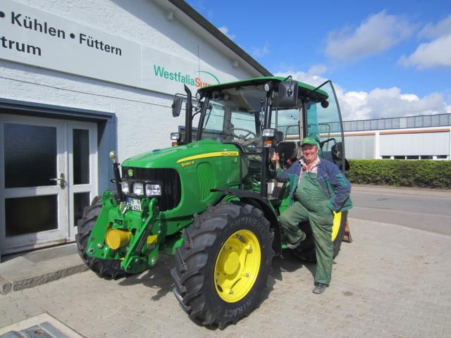 Übergabe eines John Deere 5080R