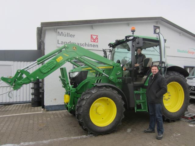 Übergabe eines John Deere 6125R