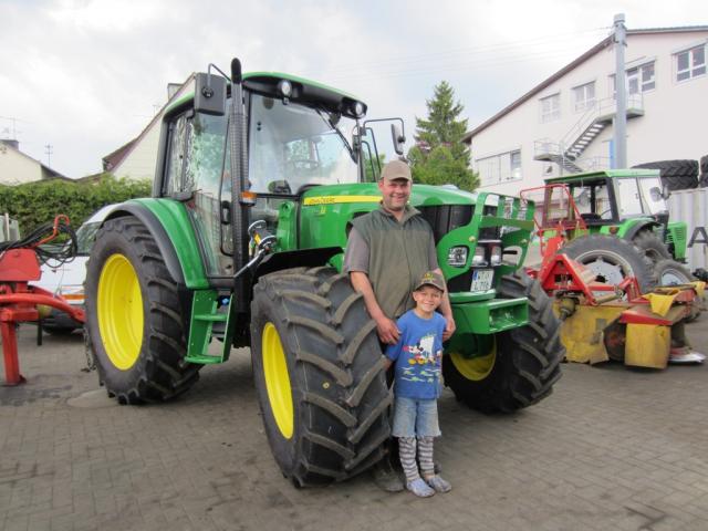 Neuer John Deere 6330 bei Familie Dischinger